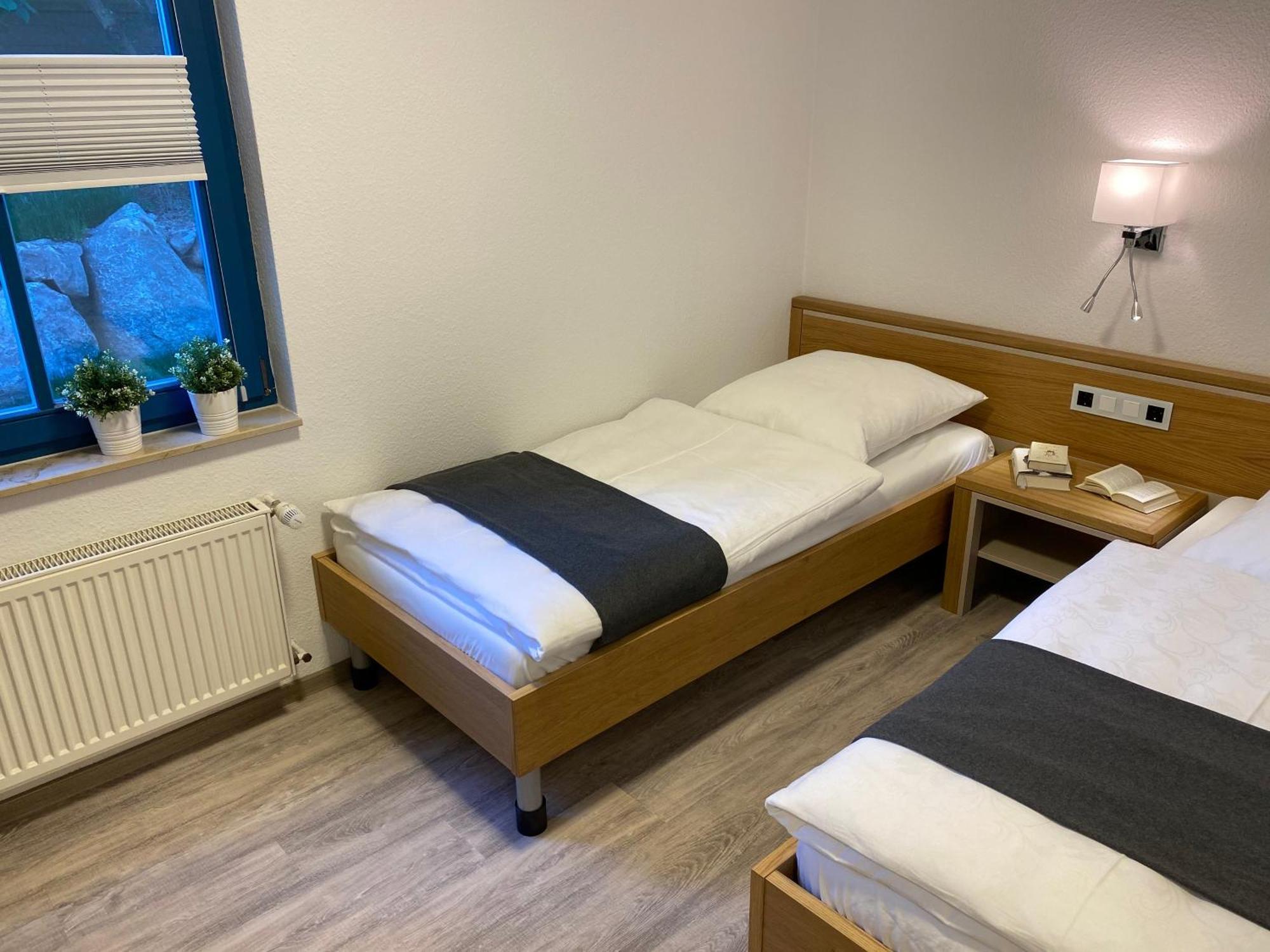 Villa Familienfreundliches Reetdachhaus Weissdorn 2 Puddemin Esterno foto