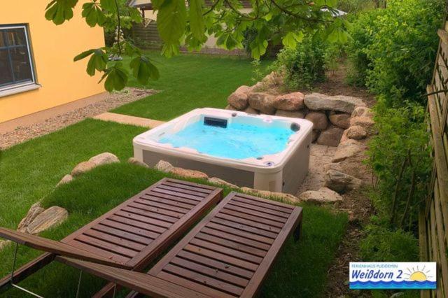 Villa Familienfreundliches Reetdachhaus Weissdorn 2 Puddemin Esterno foto